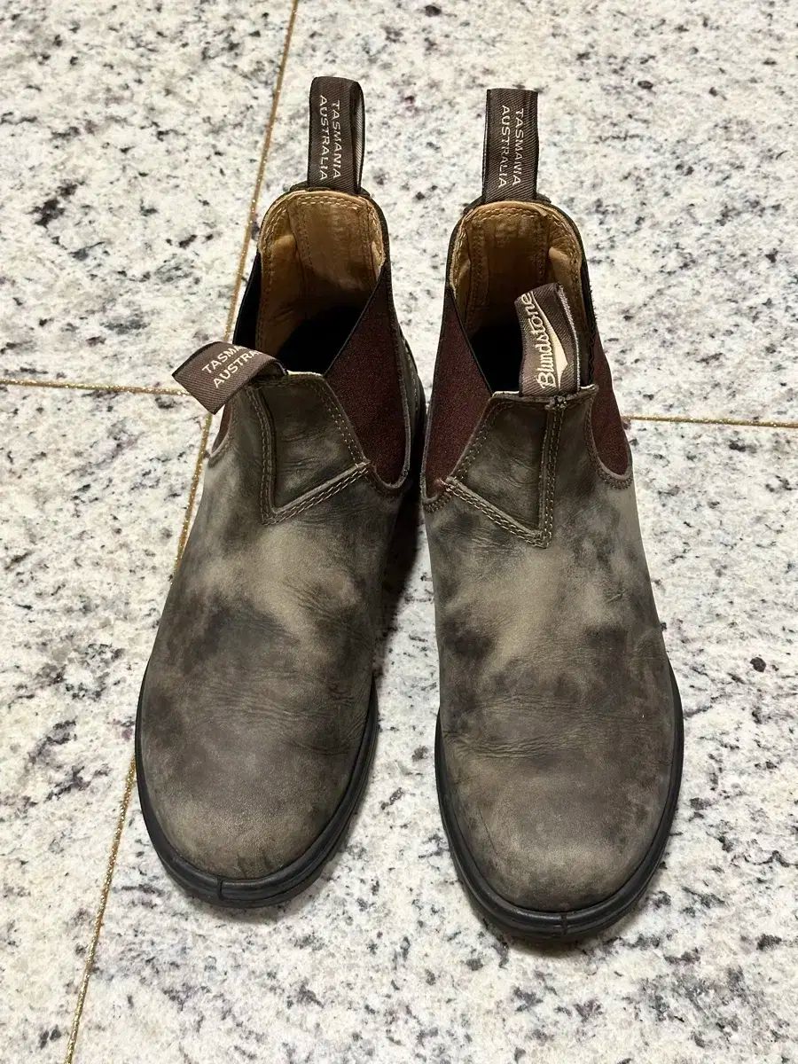 Blundstone ブランドストーン 585 ラスティックブラウン AU7