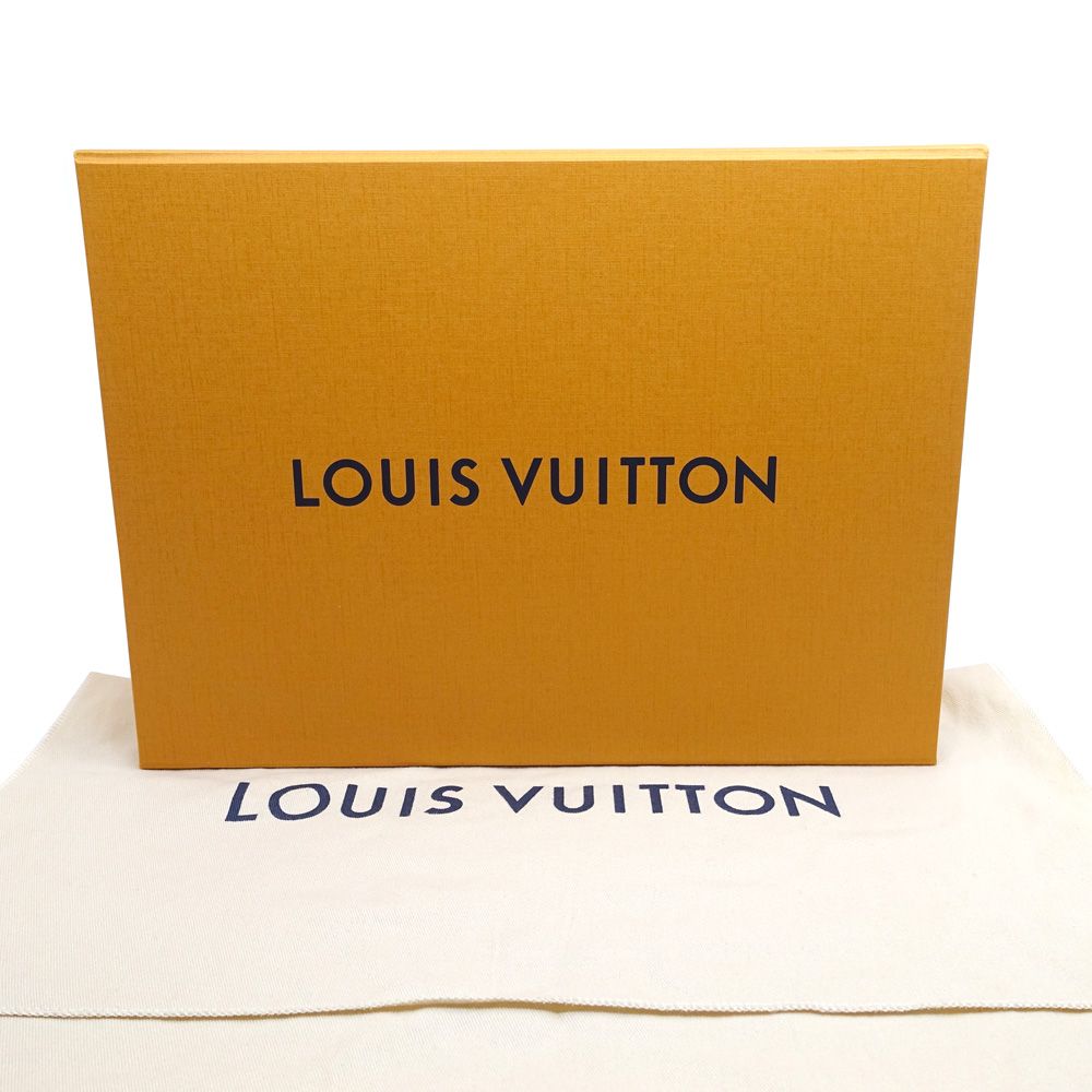 シャドウ ブラック金具