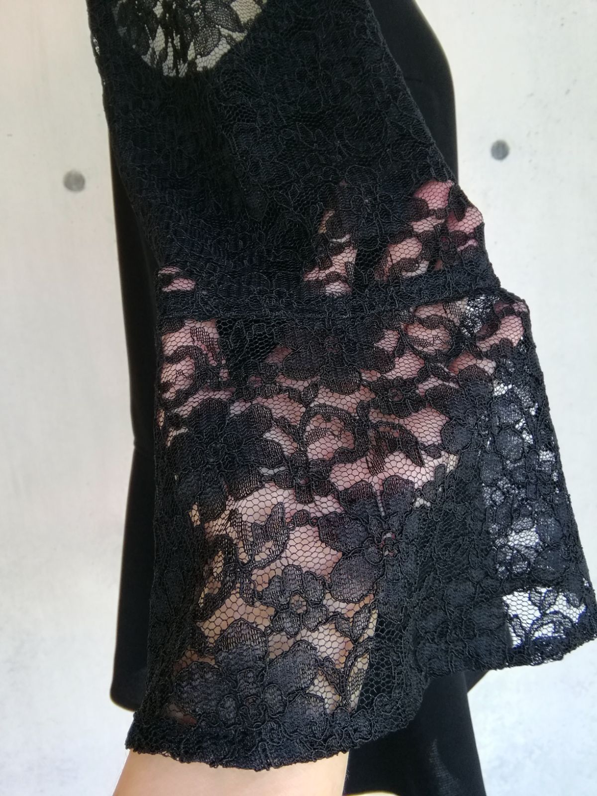 夏らしい袖レース使い ゆったりチュニックブラウス単品