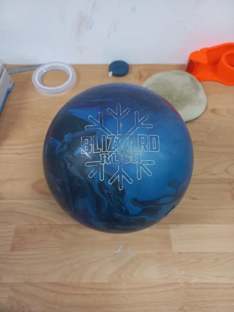 ボーリングボール リストアボール 15p ツーフィンガー リザード ラッシュ