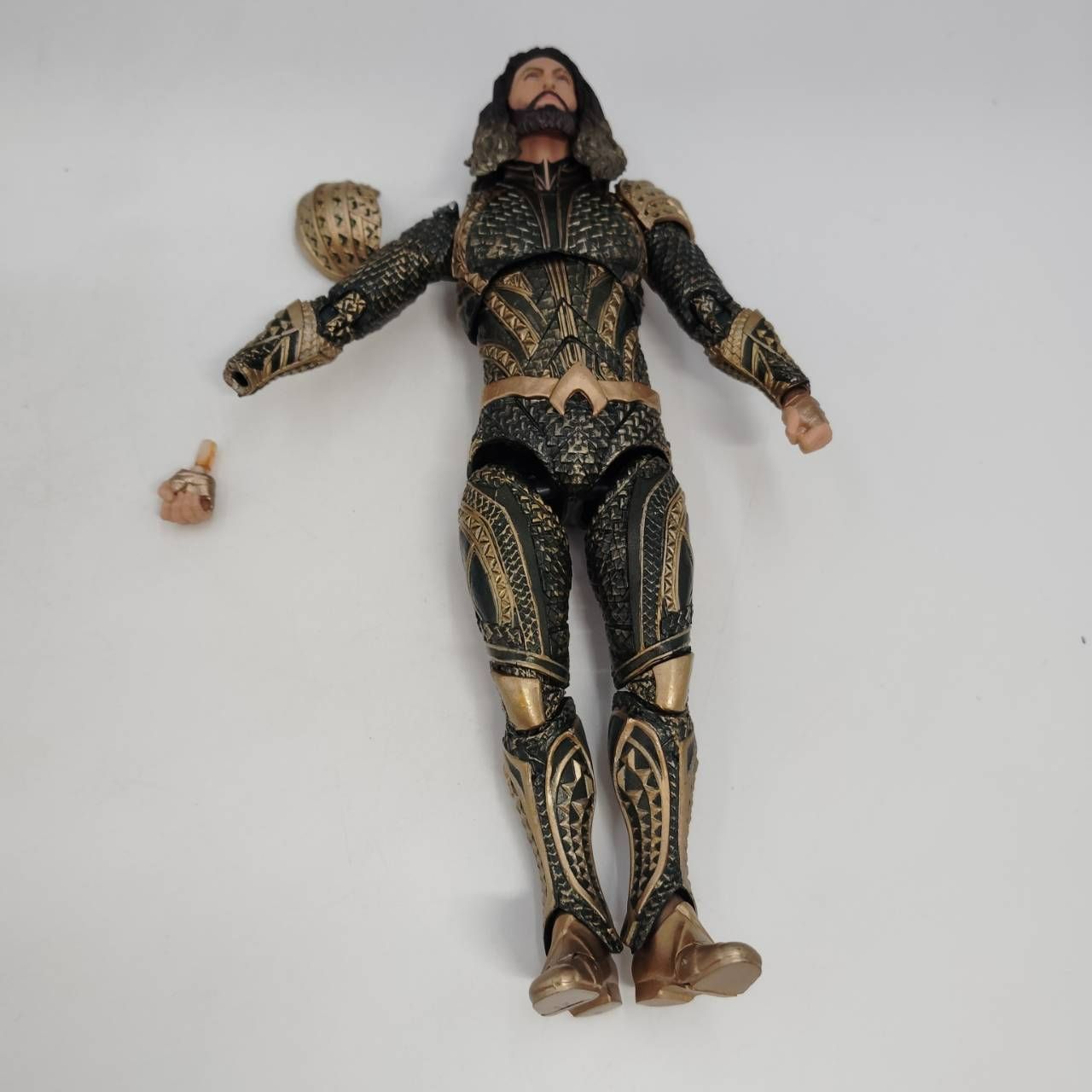 MAFEX アクアマン 061 ジャスティスリーグ フィギュア メディコムトイ MAFEX アクアマン No.061 ジャスティスリーグ フィギュア