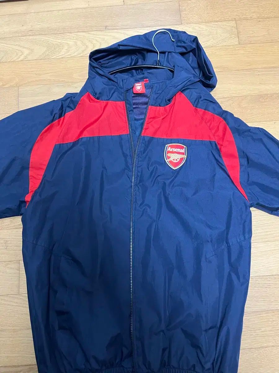 アーセナル OFFICIAL フード ウィンドブレーカー ジャケット LLC-HASEGAWATOSO_COM
