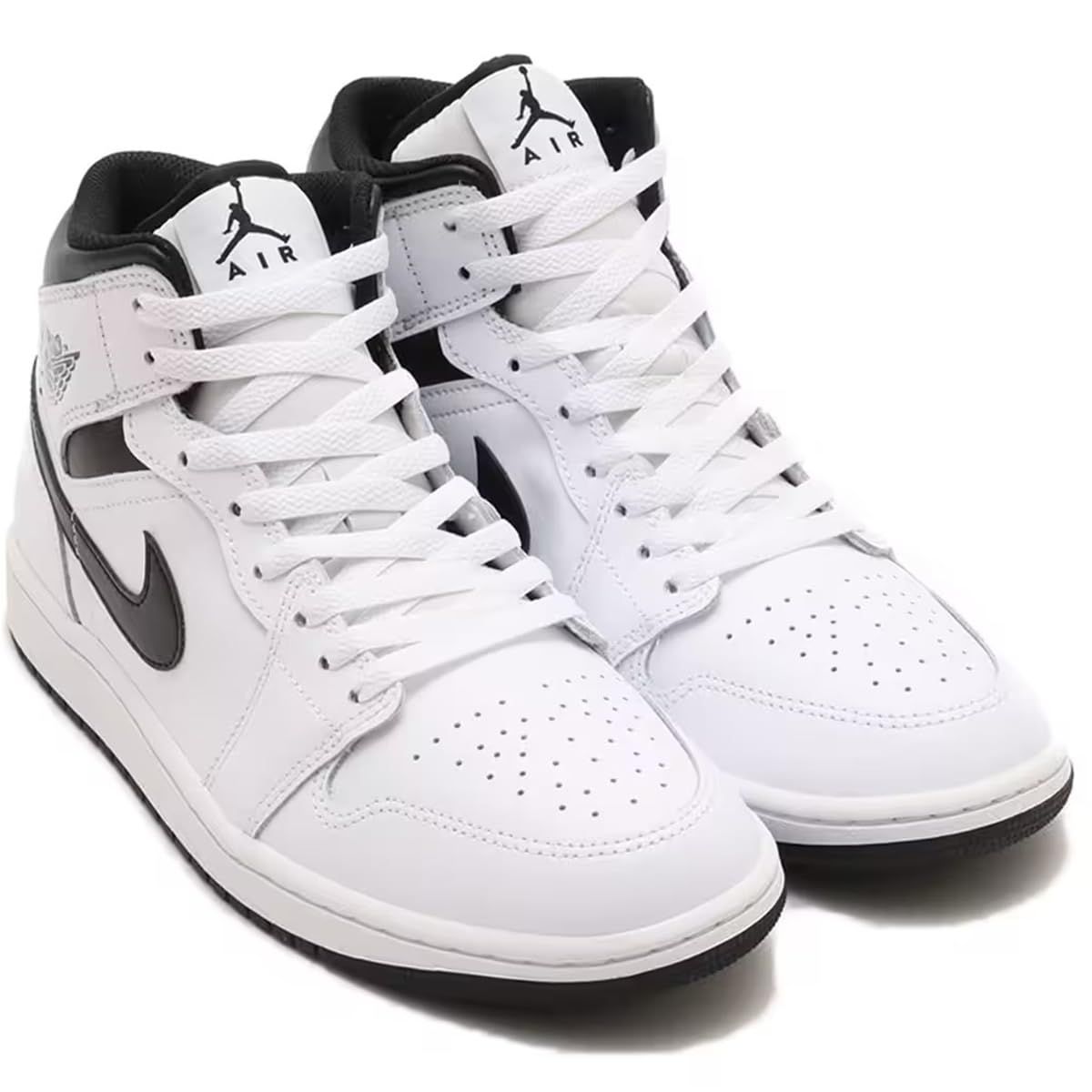 [ナイキ] エア ジョーダン 1 ミッド AIR JORDAN 1 MID ホワイト/ホワイト/ブラック/ブラック DQ8426-132 日本国内正規品 27.0cm [27.0 cm]