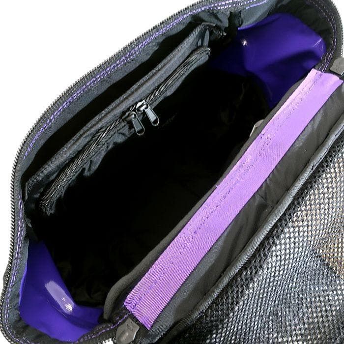 ラップトップスリーブ装備