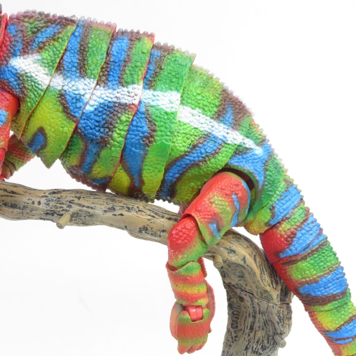 いきもの大図鑑プレミアム パンサーカメレオン（アンビローブ・レッド