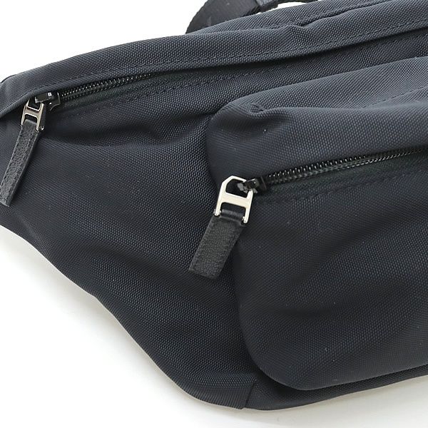 ジバンシー エッセンシャルU ナイロン ボディバッグ ブラック 斜め掛け