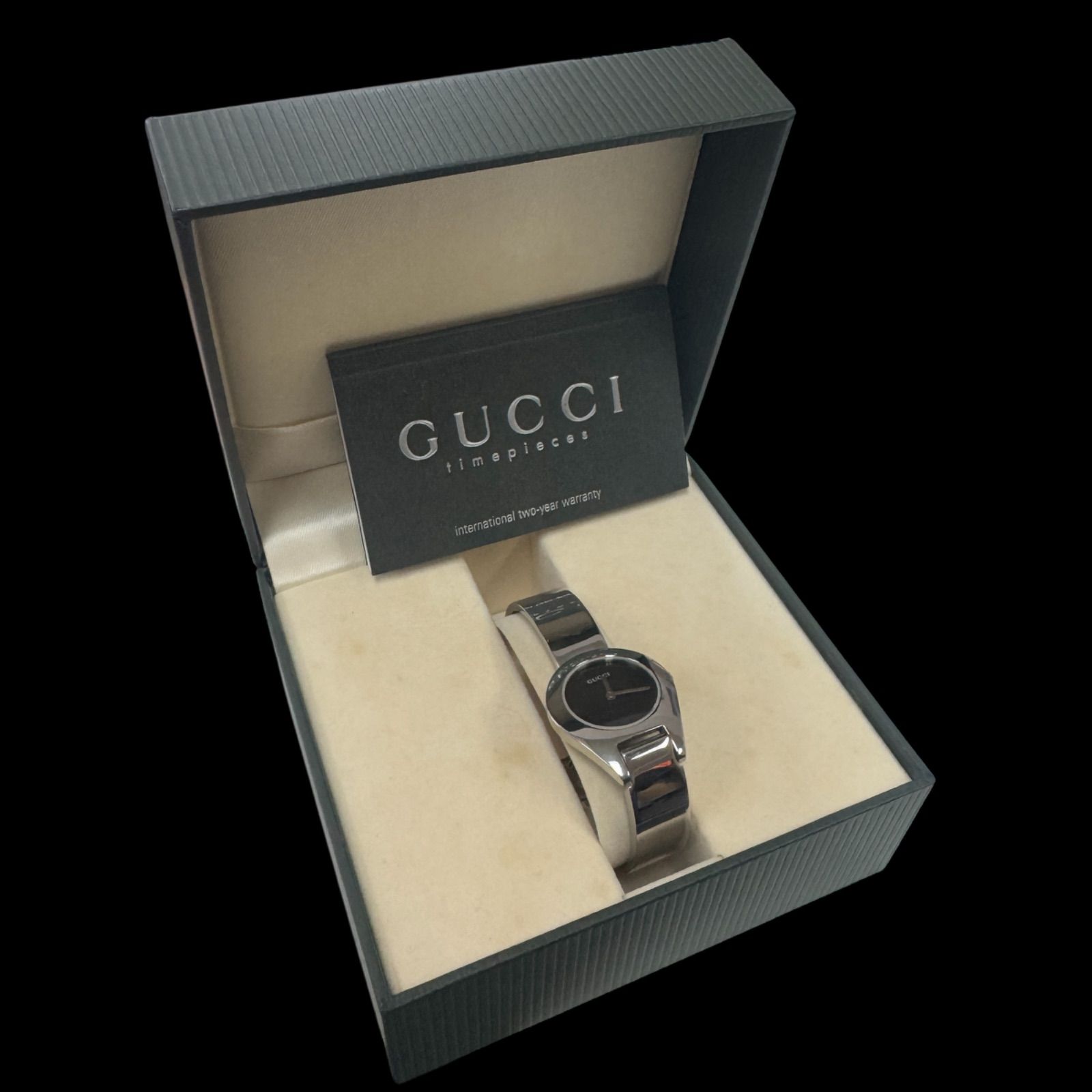 電池稼働 GUCCI グッチ 6700L 腕時計 リストウォッチ 黒文字盤 バングルウォッチ シルバー SS 有り