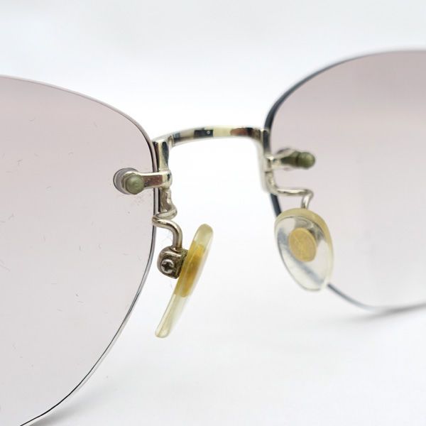 美品　イヴ・サンローラン サングラス　リムレス 度入り 装飾　ロゴ　ケース付き イブサンローラン YSL ヴィンテージ メガネ サングラス ゴールド