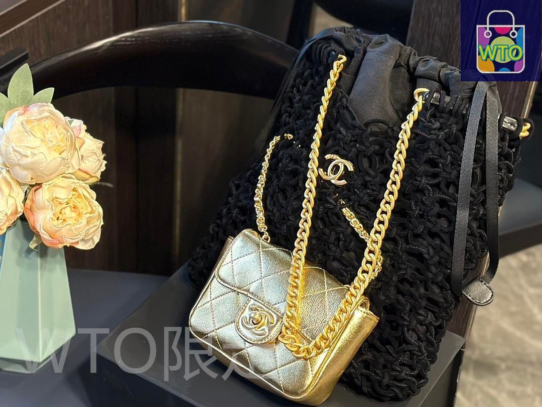 CHANELシャネルのブラック編み込みビーチバッグ｜ ｜