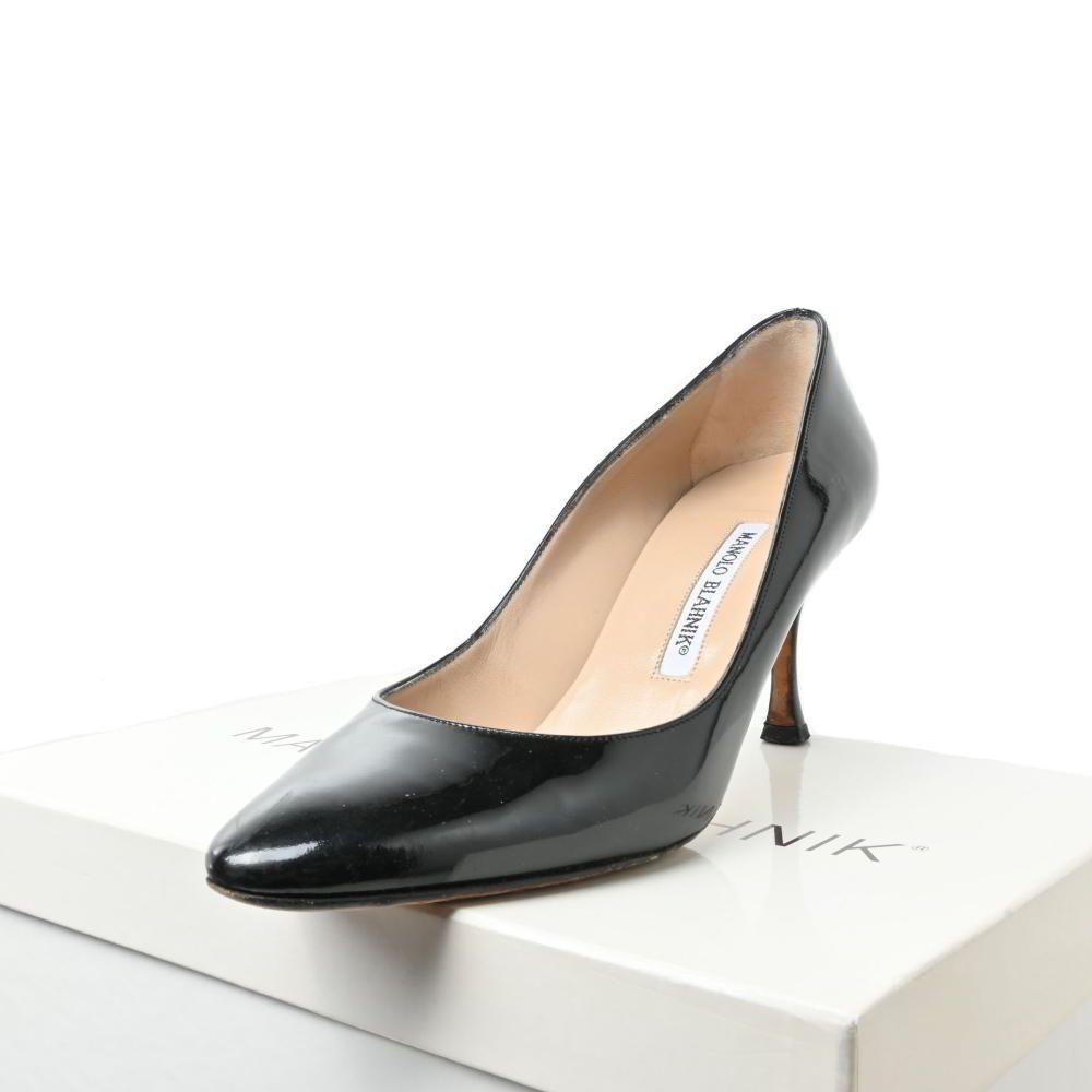 販売 マノロブラニクMANOLO BLAHNIKエナメルパテント調レザーパンプス
