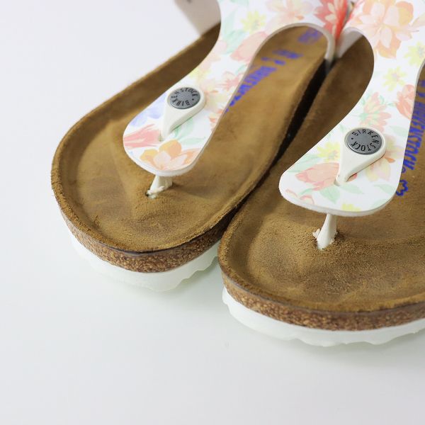 BIRKENSTOCK 花モチーフ トングサンダル ビルケンシュトック、立体的なフラワーモチーフをあしらった新作