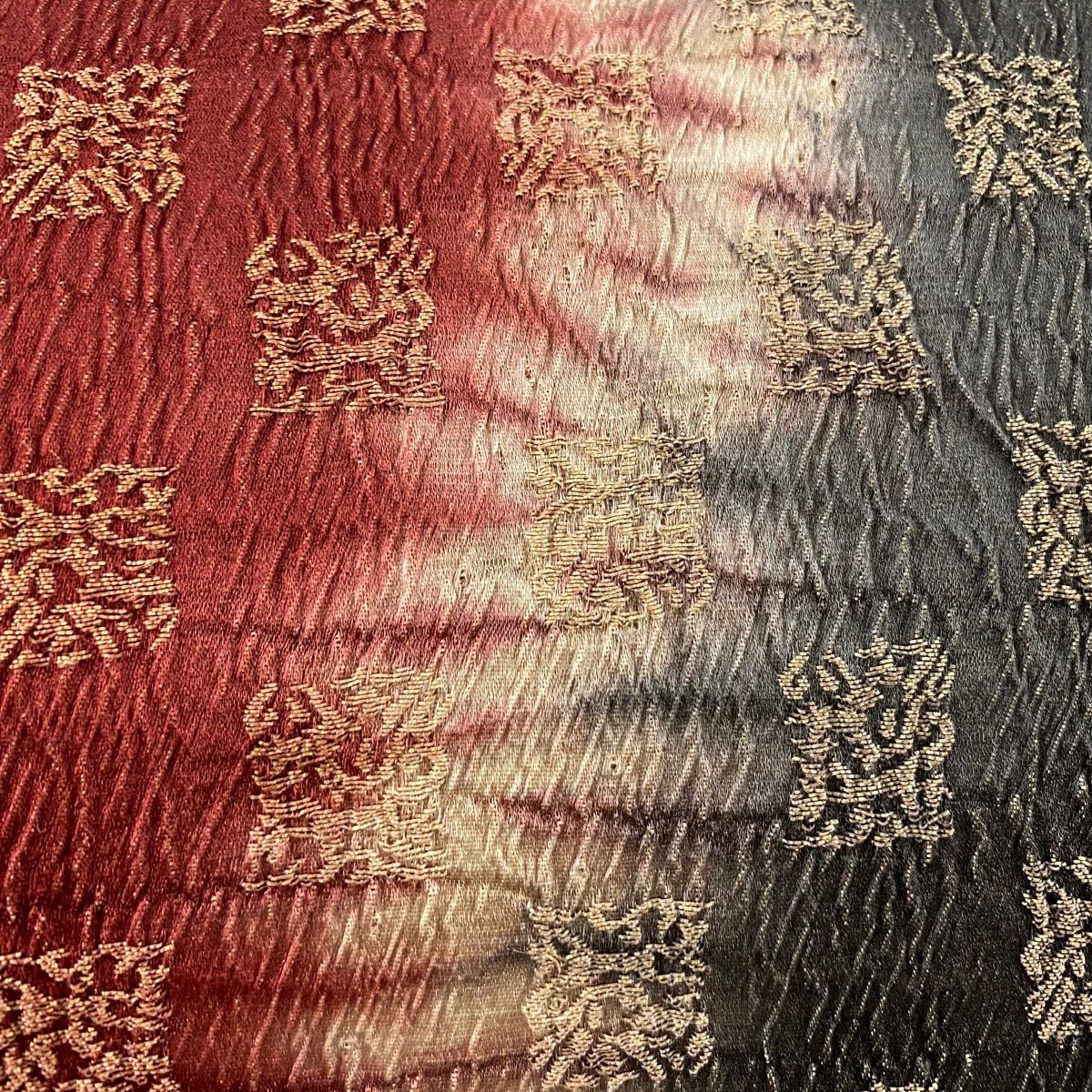 袋名古屋帯 渡文 落款 変わり市松 幾何学模様 ぼかし えんじ色 正絹