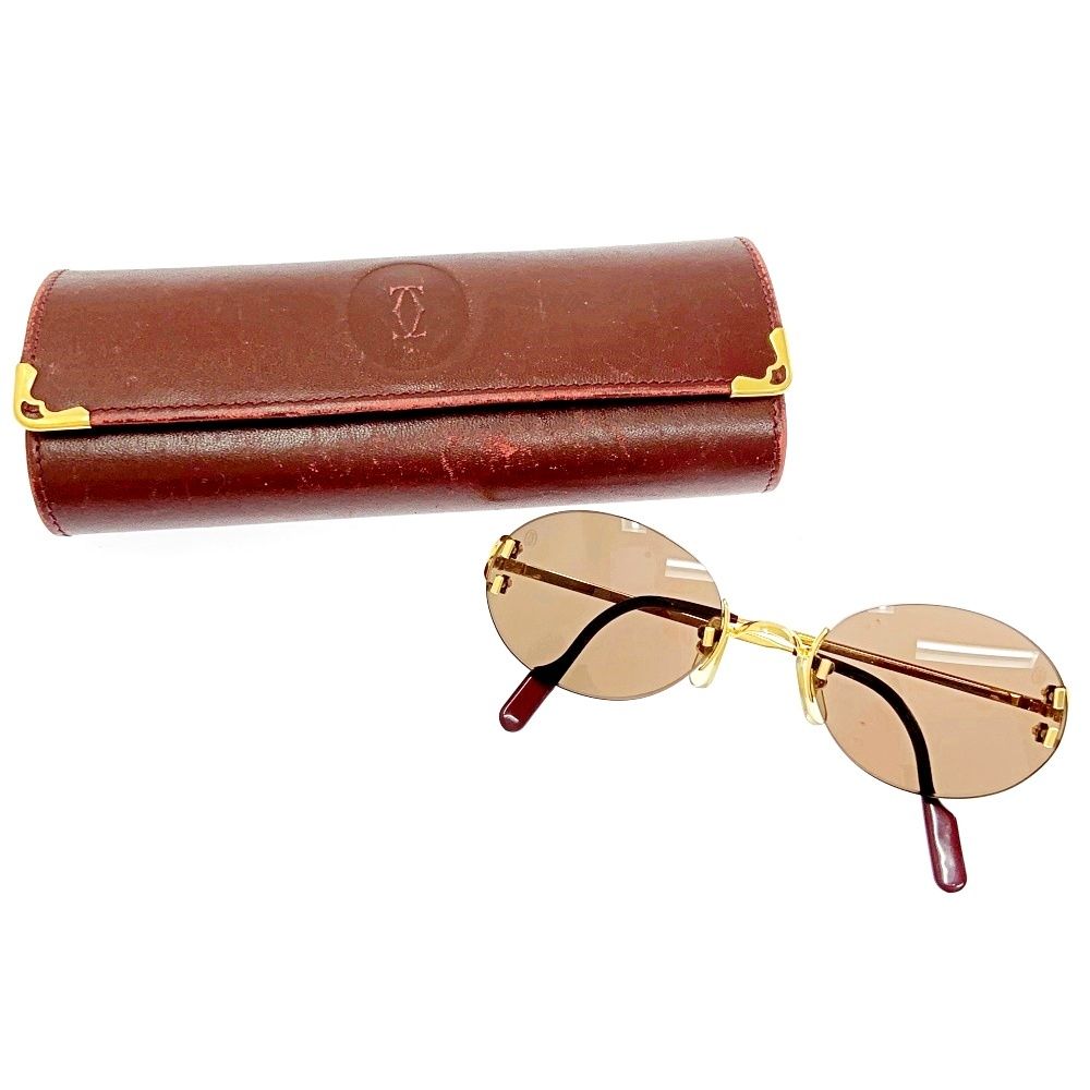 Cartier サングラス 赤色 本体とケース付き