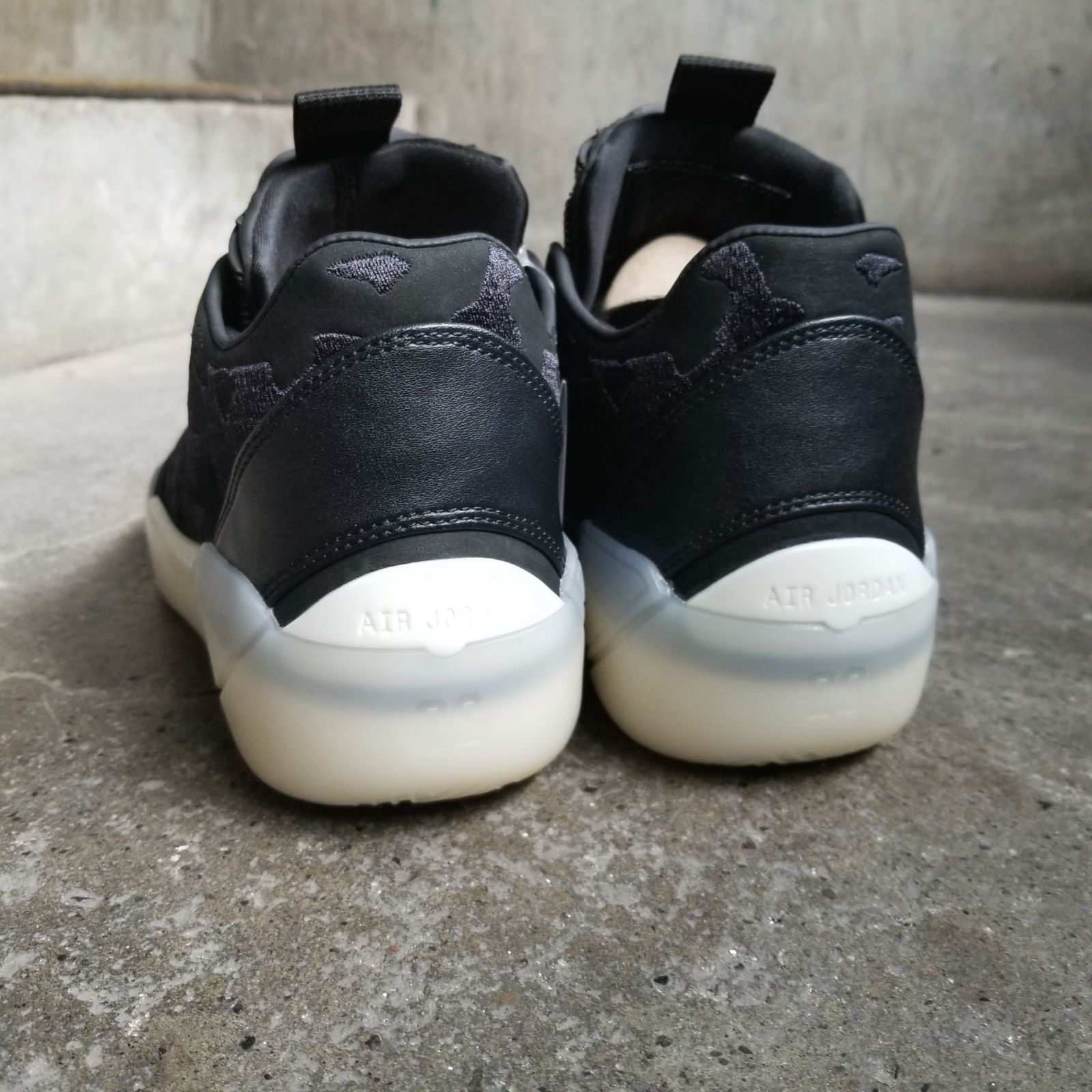 シューズ(男性用) NIKE AIR JORDAN39 BLACK 39代目エアジョーダンシリーズ「ブラックキャット」カラー『AIR