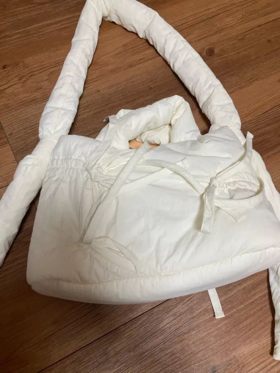 SINOON シヌーン ダウンバッグ ホワイト WWW_DECORATOM_COM_BR