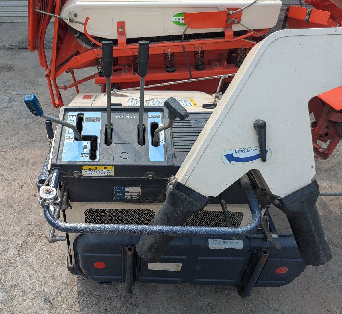 鹿児島発 コムソン製造元クボタ ディーゼルエンジンハーベスタNH1-65