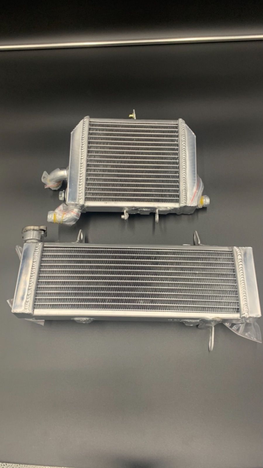 VFR400・RVF400アルミラジエター NC30・NC35 ホースset - メルカリ