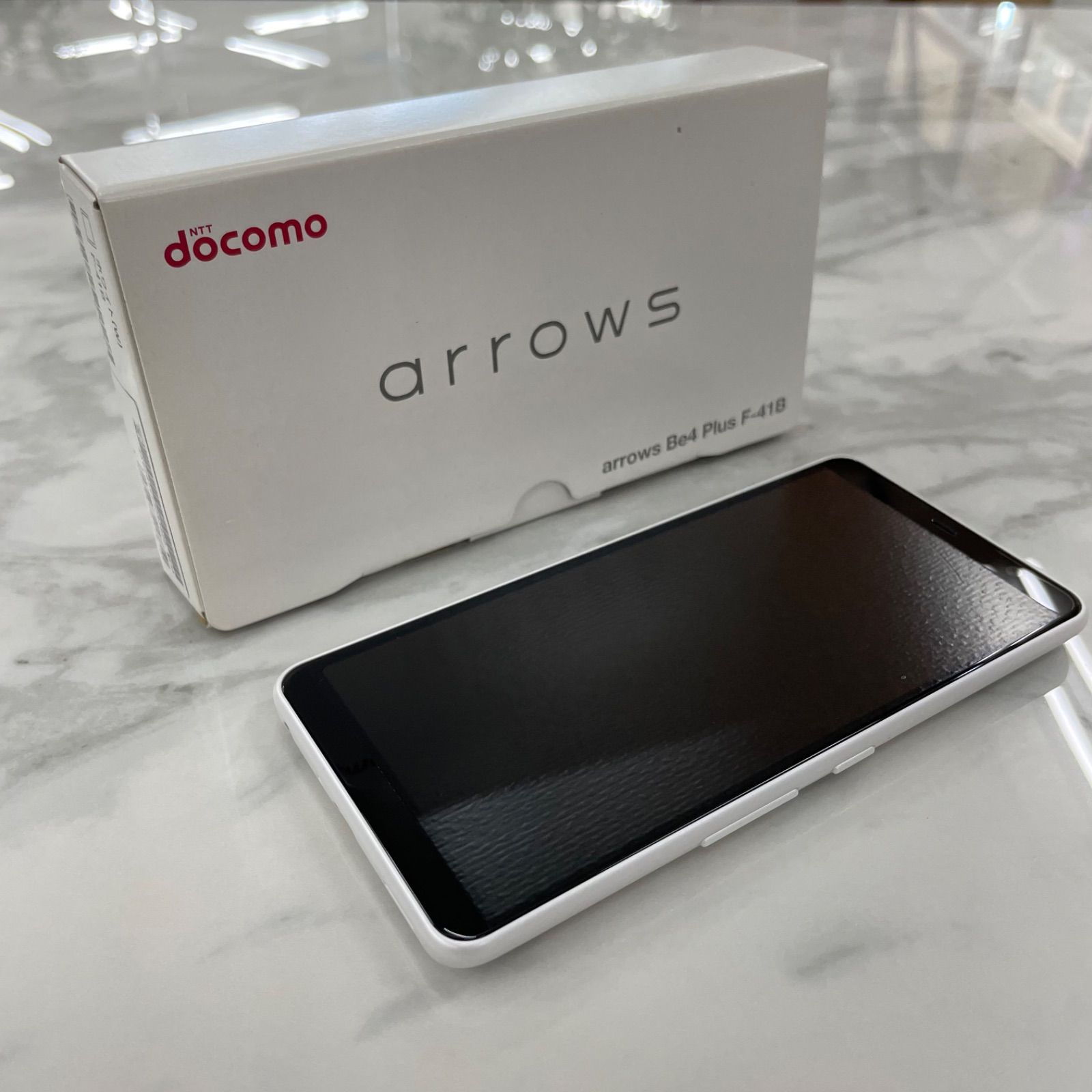 未使用品 arrows Be4 Plus F-41B ホワイト 64GB docomo 平塚店
