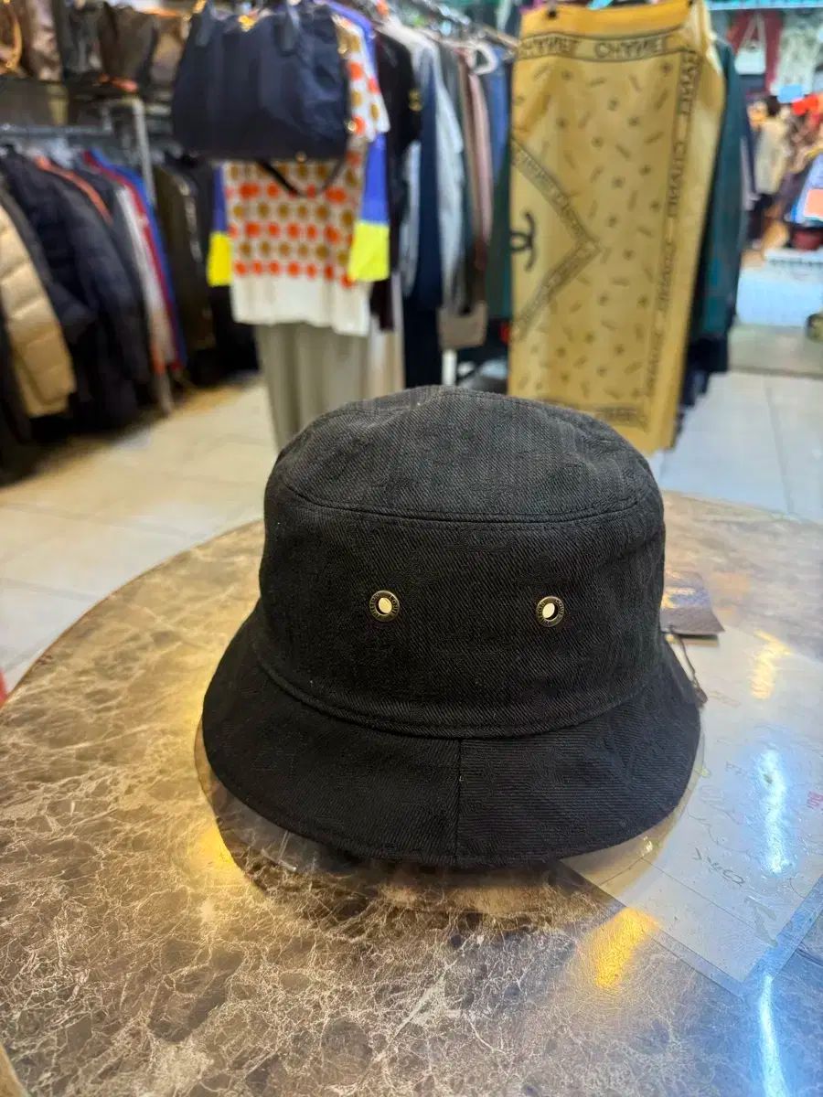 Louis Vuitton バケットハット リバーシブル モノグラムデニム 正規品