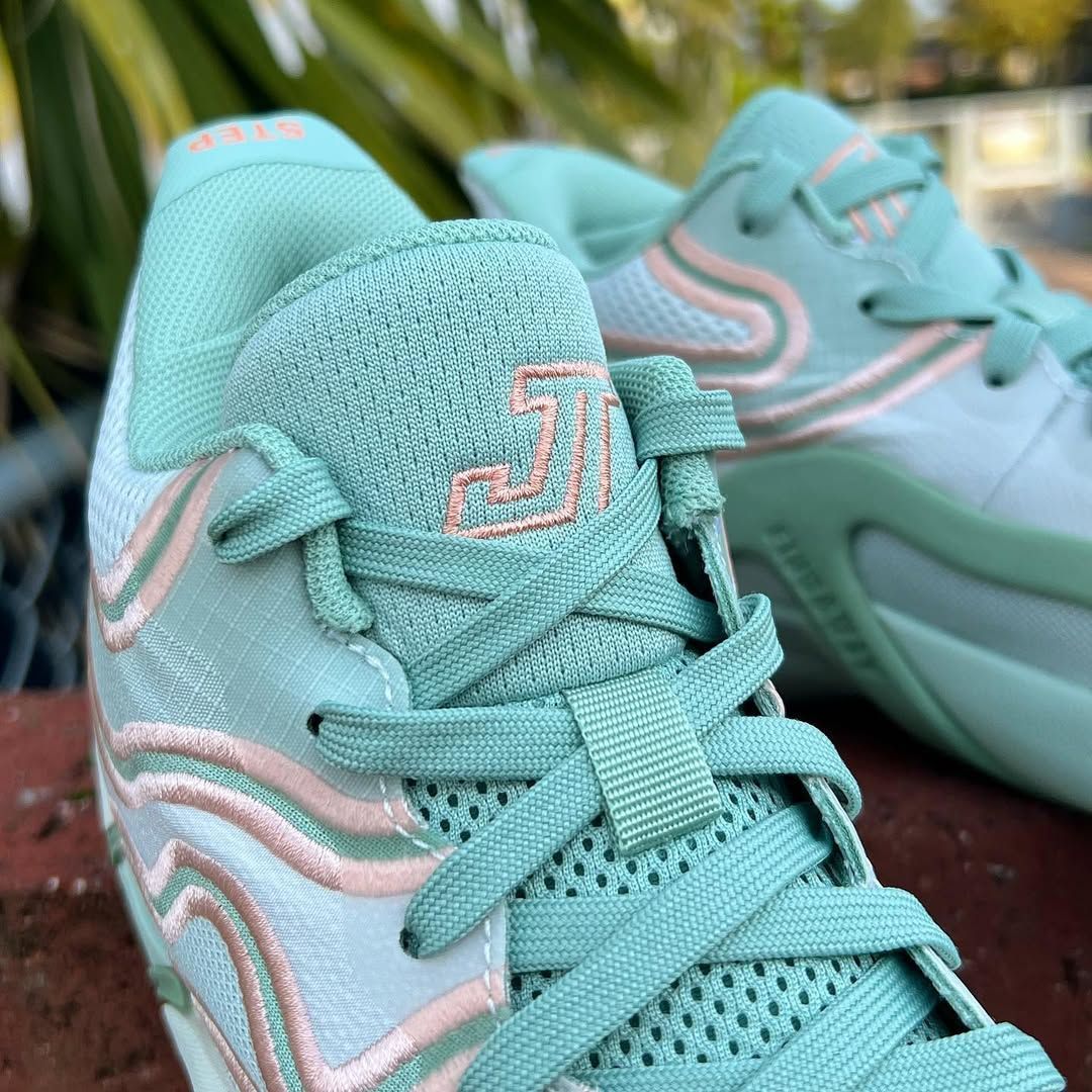Jordanブランドから軽い履き心地で足にフィットするテイタム 3が