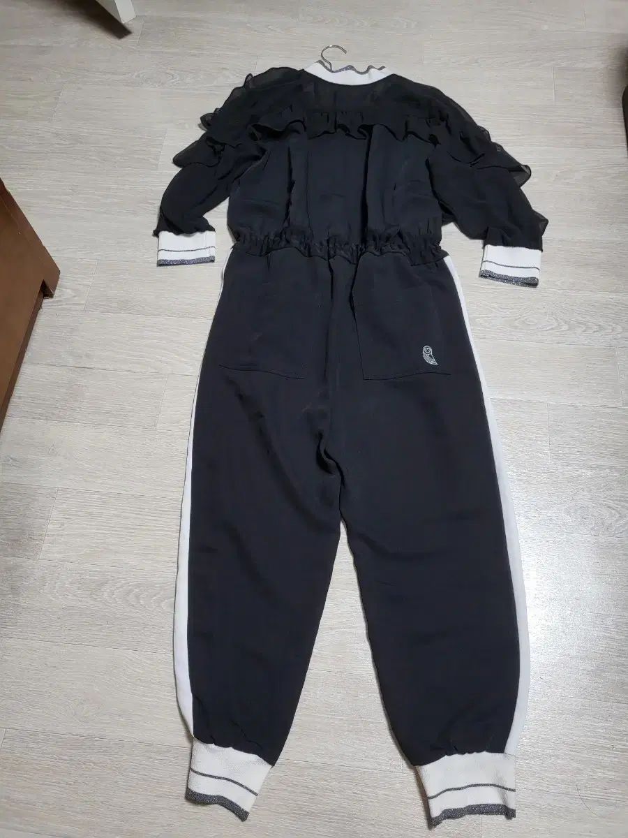 ラッキーシュエットジャンプスーツ