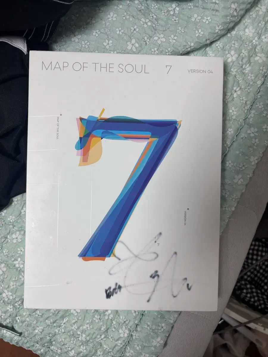 BTS(防弾少年団・バンタン) bts ヴィ(V・テヒョン・テテ) サイン入り