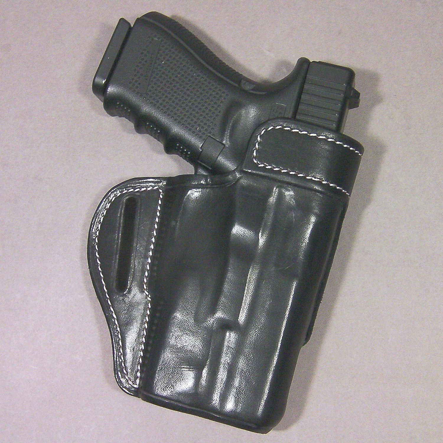 実銃対応コンシールドキャリーホルスター B.B.F Make製 グロック19