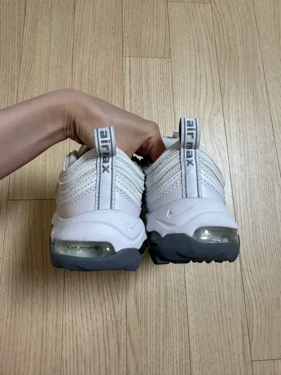 ナイキ エアマックス