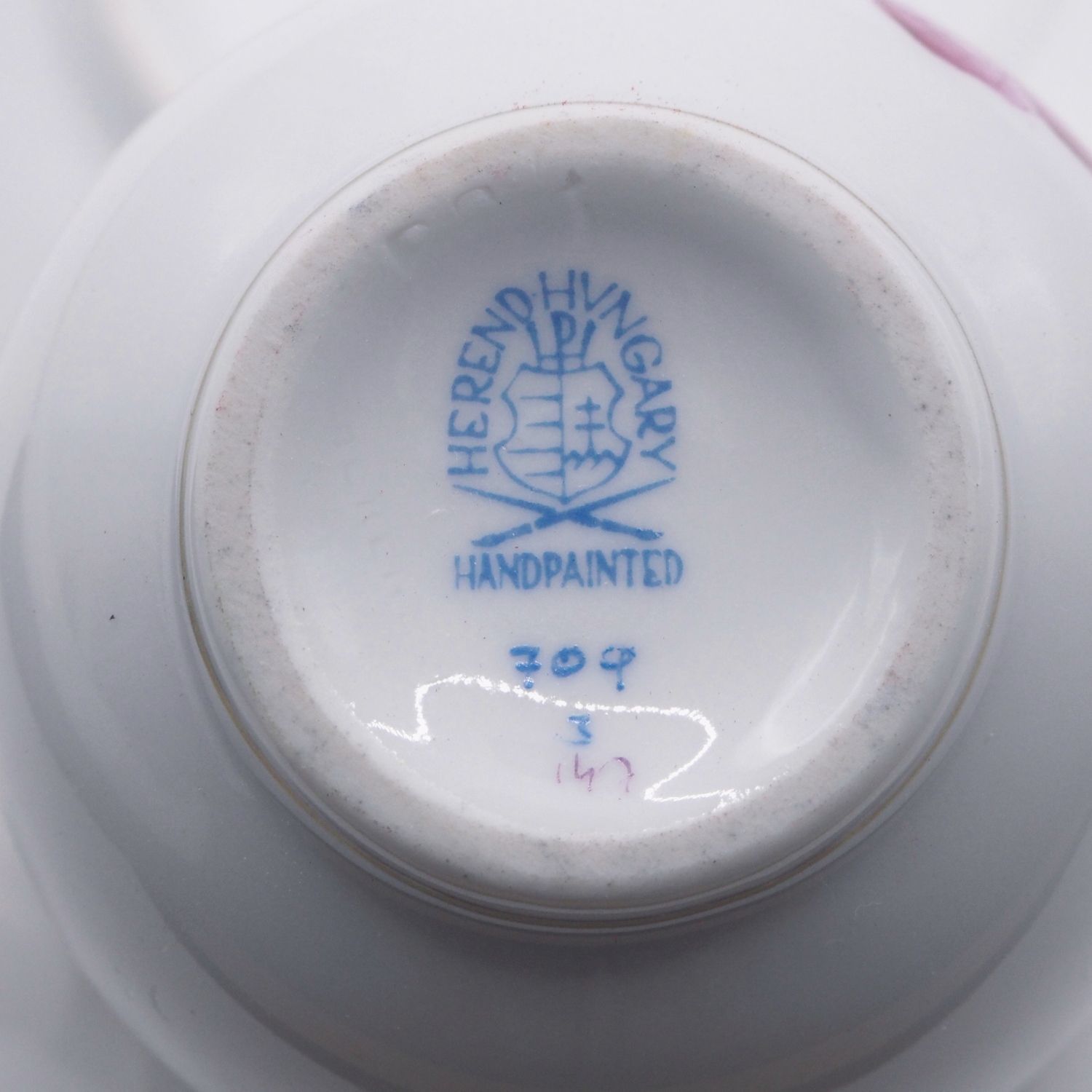 HEREND ヘレンド『ヴィクトリア・花と蝶』デミタス カップ＆ソーサー 
