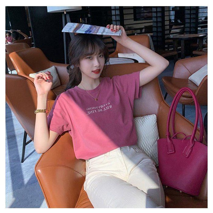 春夏の万能トップス✴︎シンプルでお洒落！デートや女子会、夜の仕事にも大活躍！ Tシャツ レディース 未使用 春 夏 トップス 涼しい 半袖 文字 t