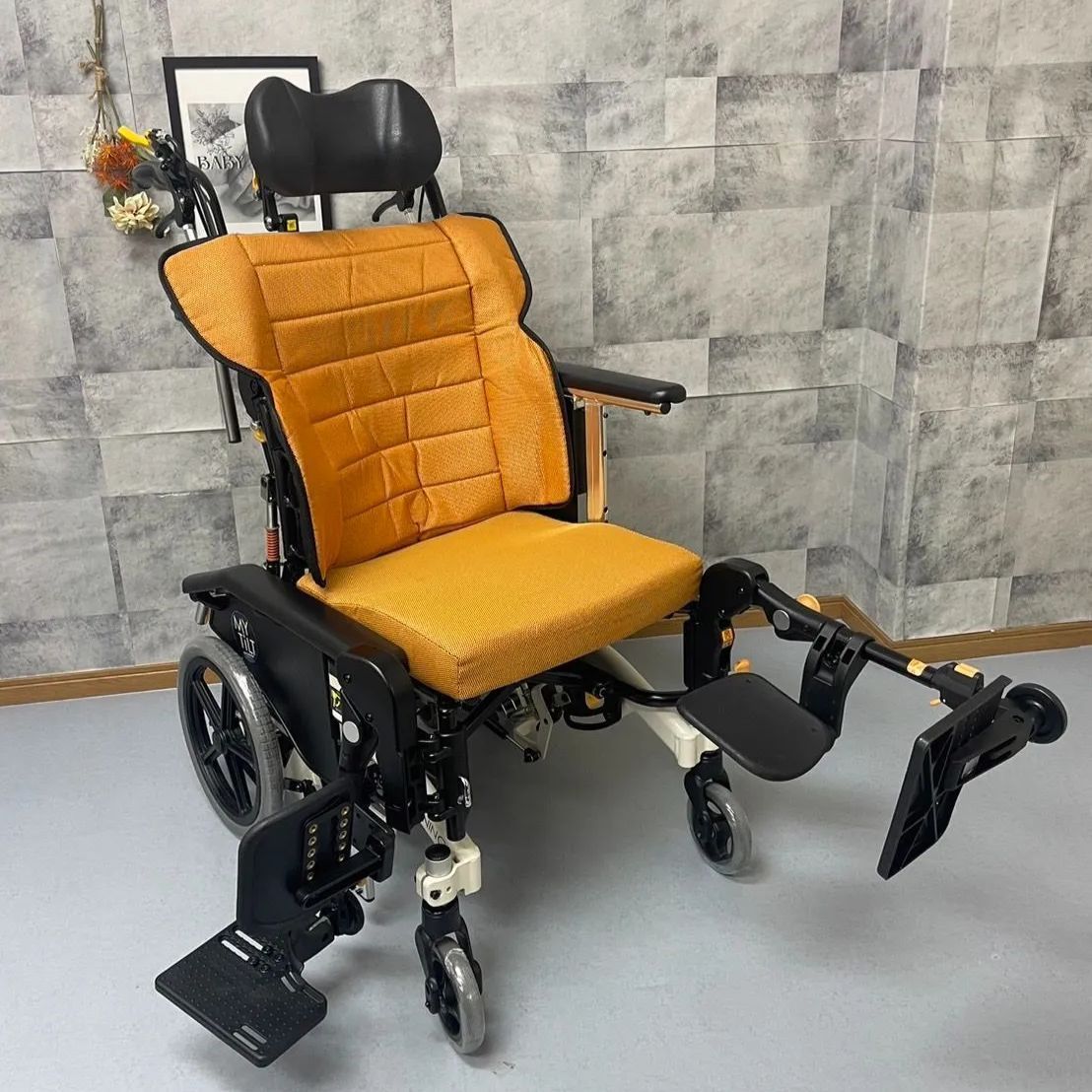MH-SR3DL マイチルト・ミニ3D 松永製作所 介助式車椅子 ノーパンク