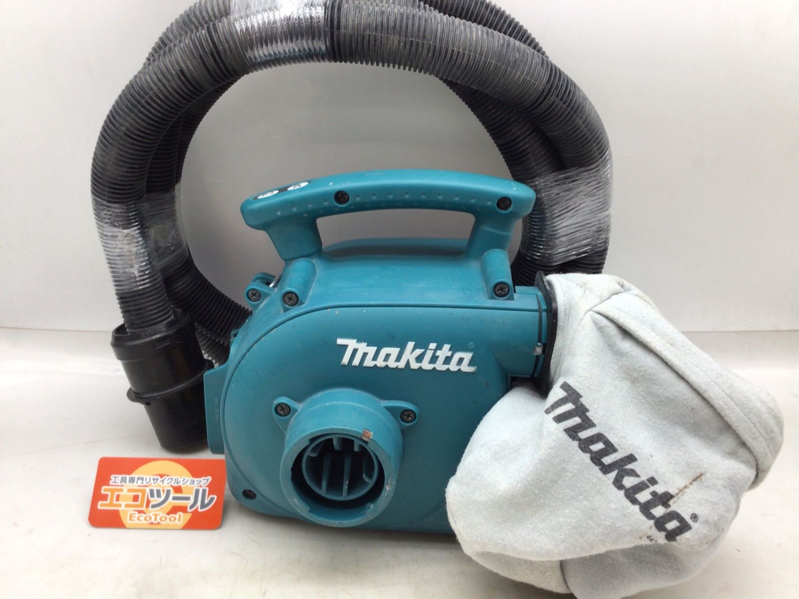 品 〇Makita|マキタ 14.4V充電式小型集じん機|本体のみ VC340DZ ITZO0STRD9TC エコツール知立店 M02
