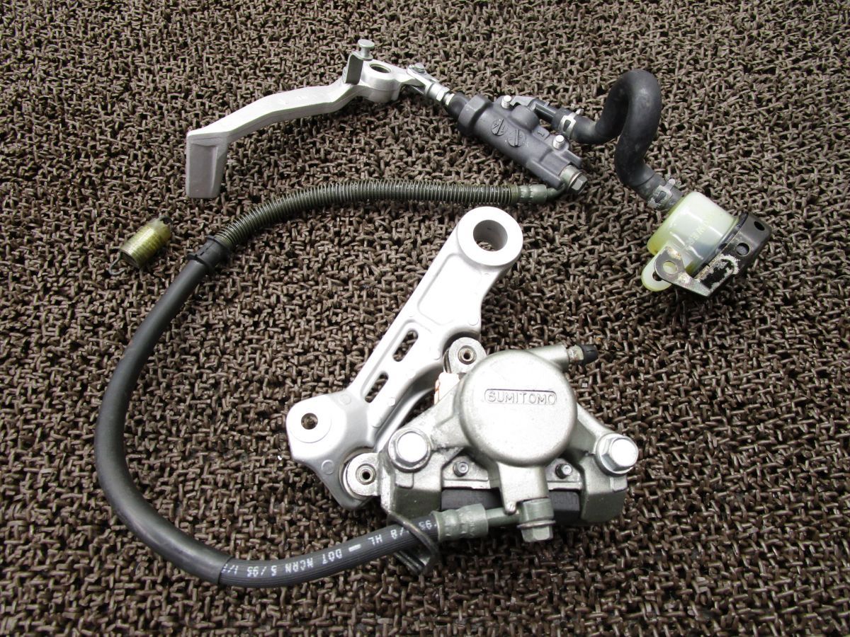 TRX850 リアキャリパー