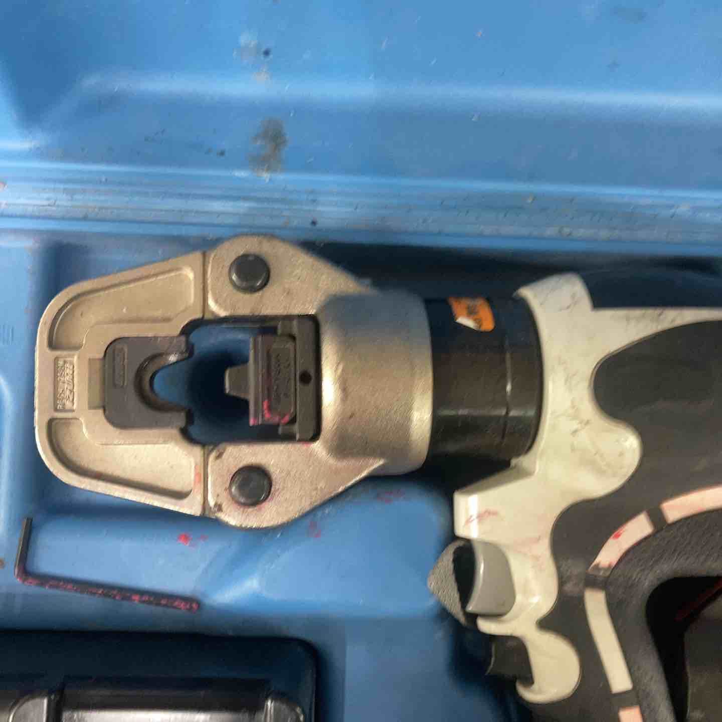 泉精器 IZUMI 電動油圧式多機能工具 REC-Li250M 町田店