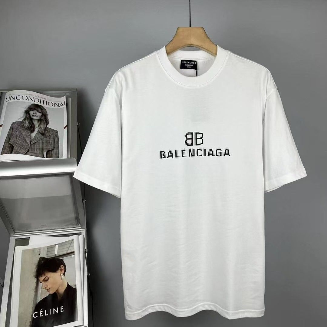 新品未使用】バレンシアガ Tシャツ balenciaga - メルカリ