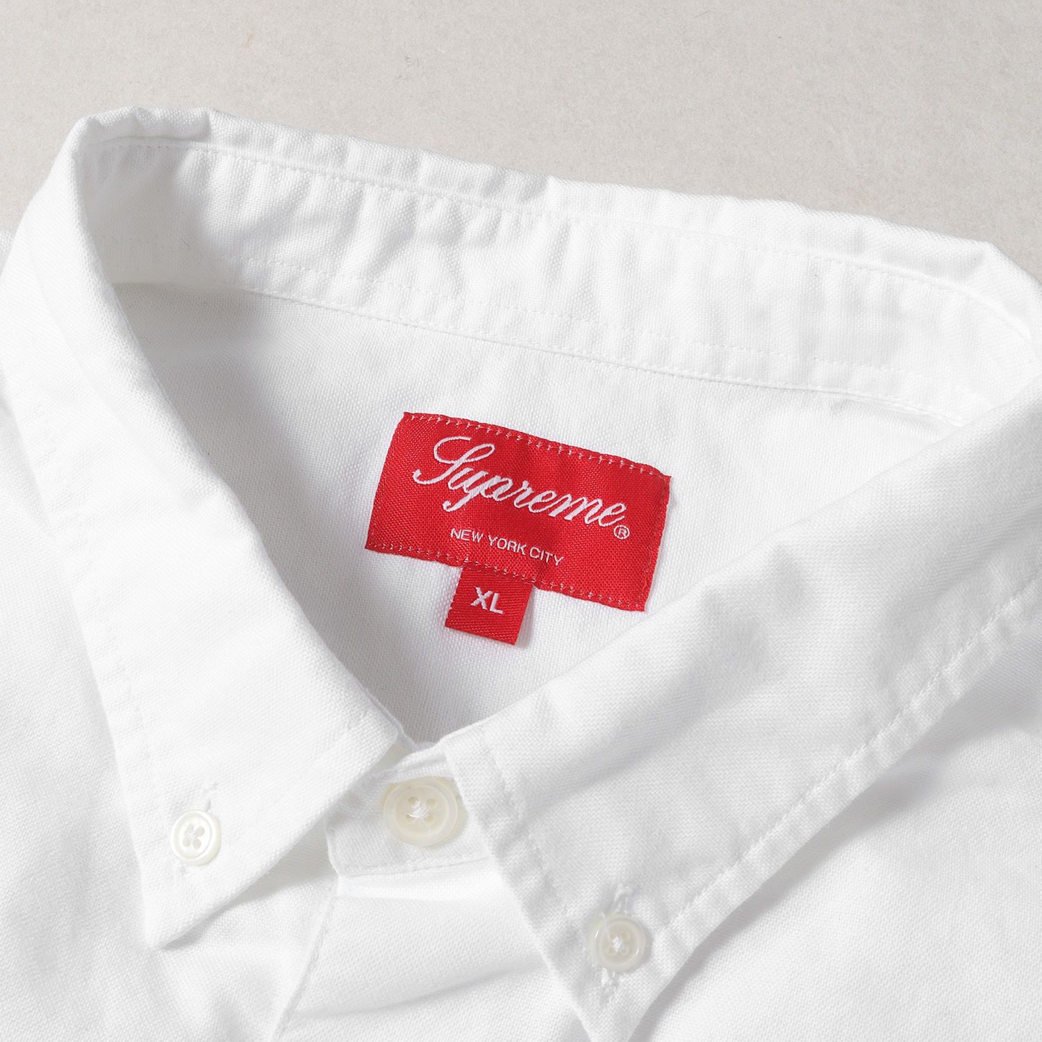 美品 Supreme シュプリーム シャツ サイズ:XL 23SS ルーズフィット オックスフォード ボタンダウン 半袖 Loose Fit S/S  Oxford Shirt ホワイト 白 トップス カジュアル シンプル