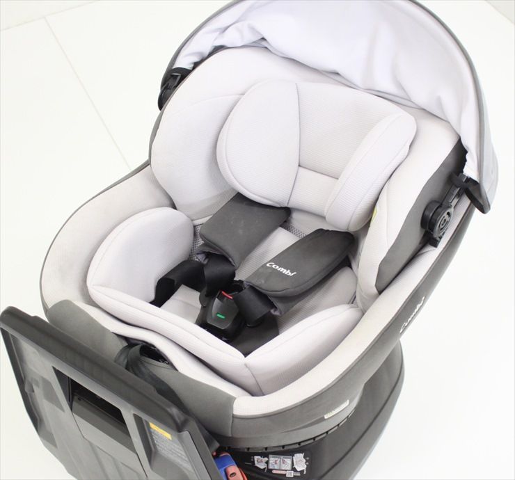 良品】Combi クルムーヴスマート シートベルト固定 JG-550 【良品