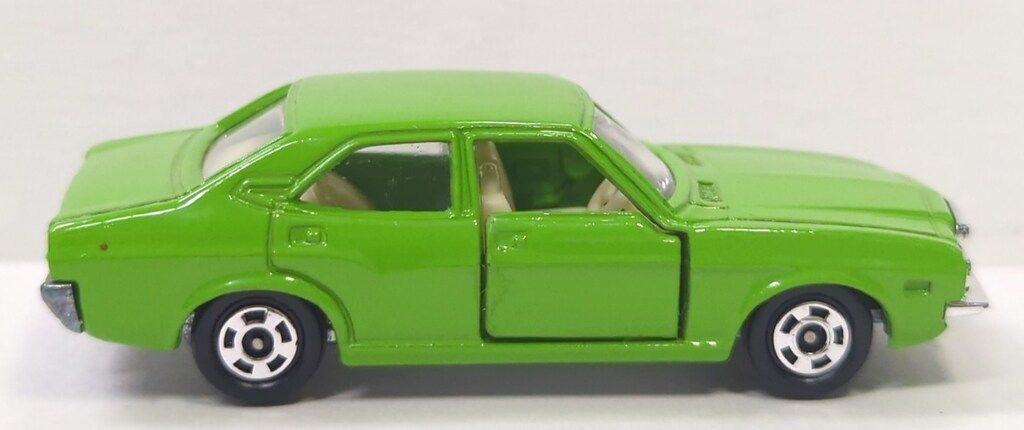 トミカ 黒箱 マツダ ルーチェ APカスタムGRII【小田急特注】 トミカ 黒箱 マツダ ルーチェ APカスタムGRII【小田急特注】 専用