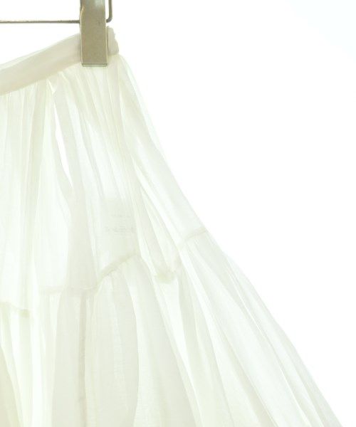 ひざ丈スカート