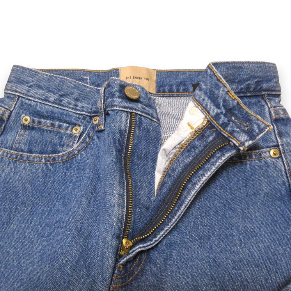 THE SHISHIKUI ブルーデニム ストレートパンツ 念願の♡THE SHISHIKUIパンツ3本履きくらべ！ | LEE