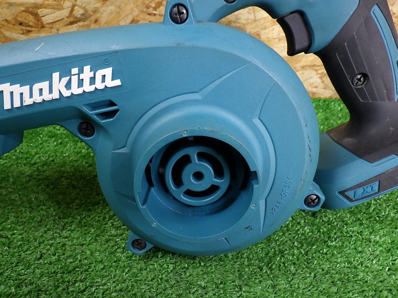 18Ｖモデル マキタ Makita 充電式ブロワ 18V UB185D 本体のみ 3段階風力調整 品