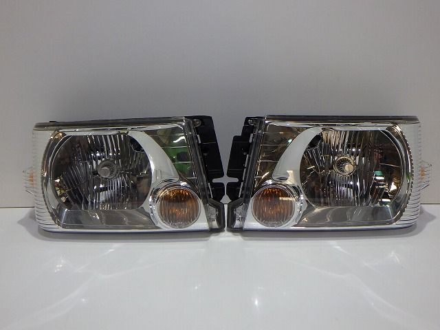 タウンボックス ヘッドライト左右 ハロゲン U61 U62 レベ付 P5701 コーティング クリッパー 251003061