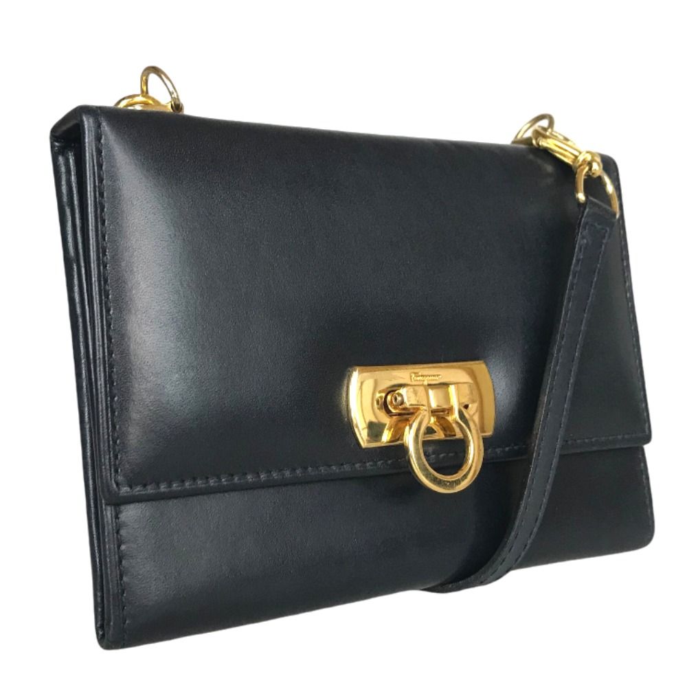 Salvatore Ferragamo ショルダーバッグ 財布 22 5628 Salvatore Ferragamo ショルダーバッグ 財布 22 5628 - メルカリ
