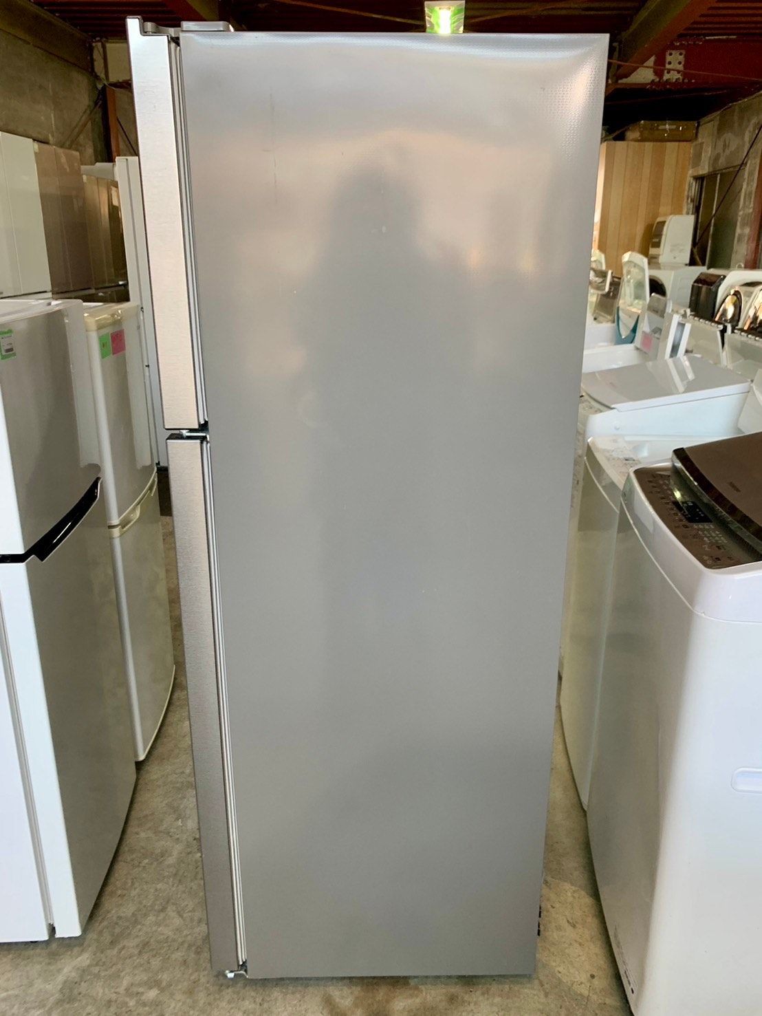 大阪送料無料☆3か月保障付き☆冷蔵庫☆2021年☆ハイセンス☆2  