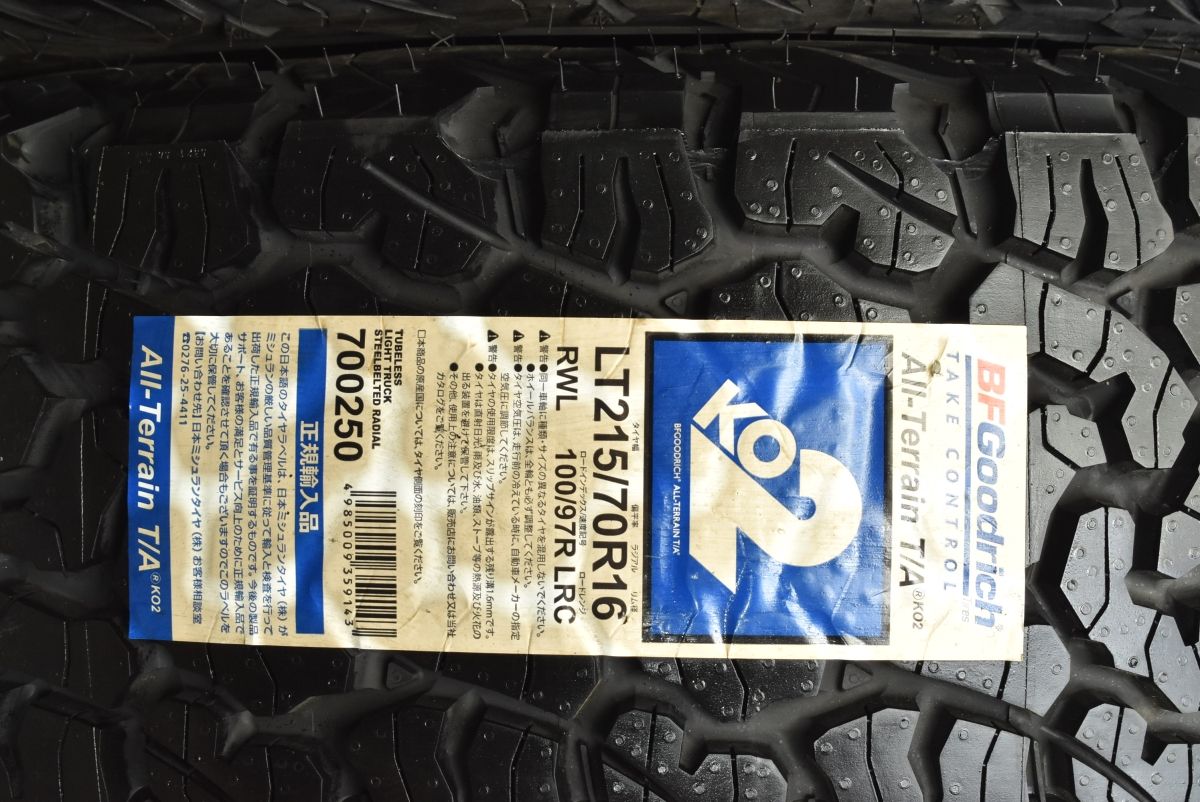 LT215|70R16 4本セット