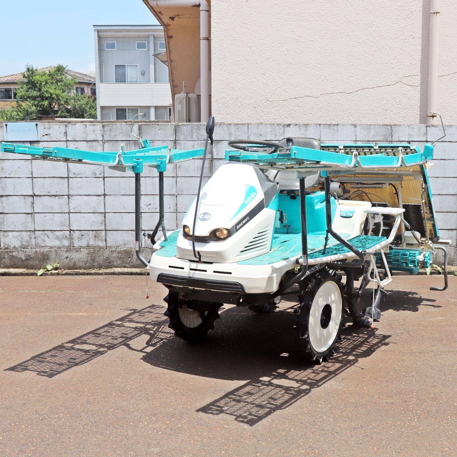 SOLD OUT】クボタ 田植機 ウェルスターラクエル 5条植 EP55 15馬力