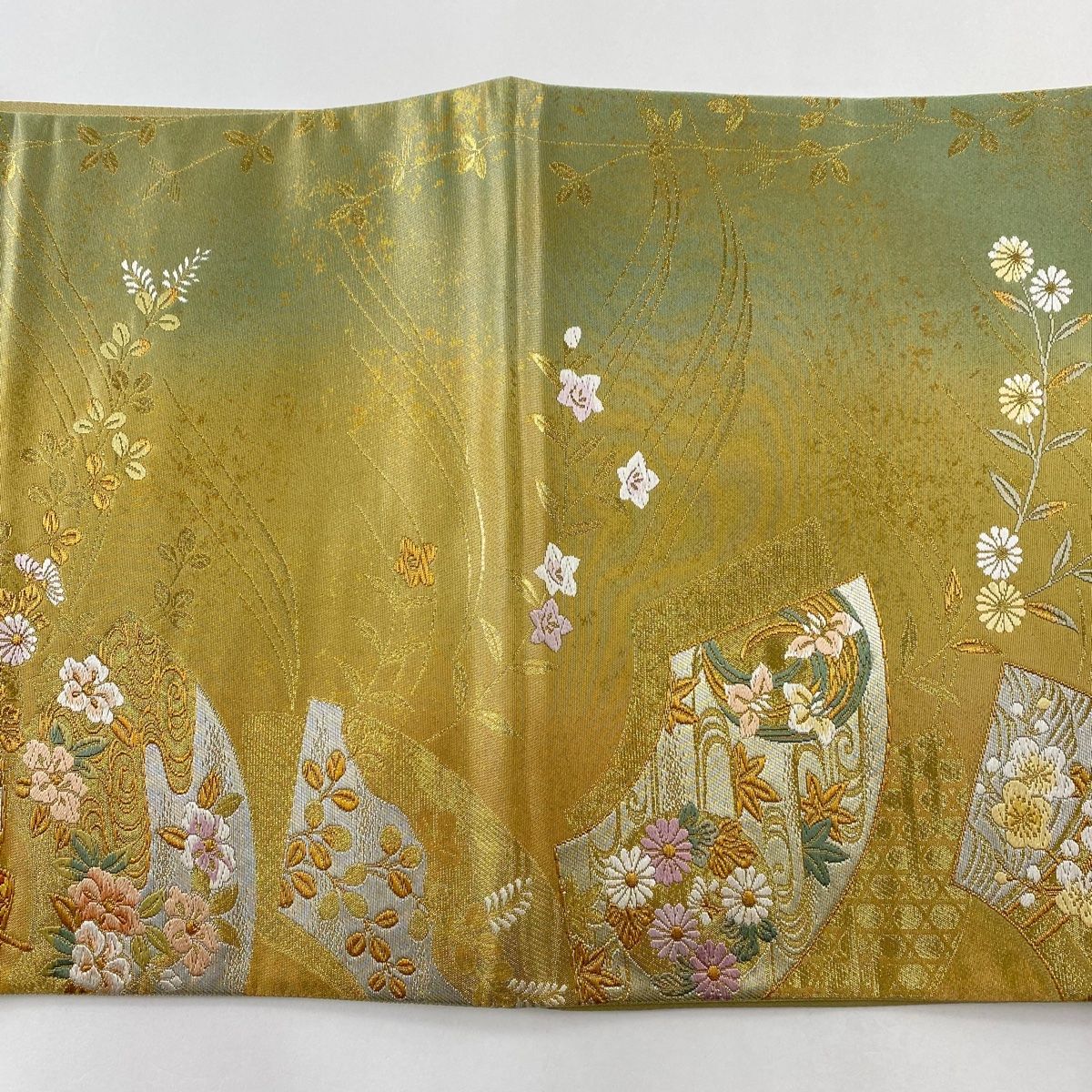 A18 美品袋帯 美名品 草花 箔 金銀彩 金色 お正絹