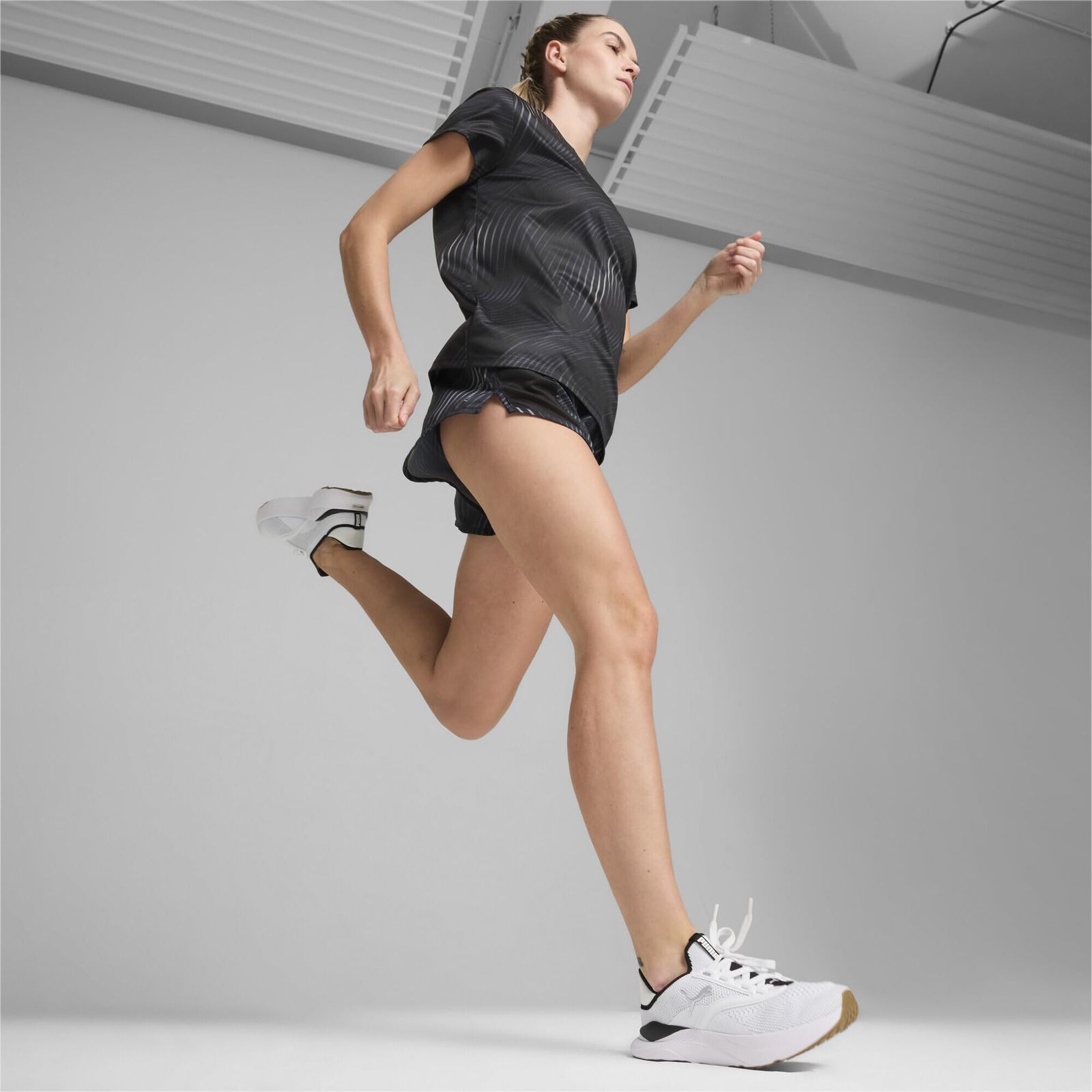 メイブ ウィメンズ