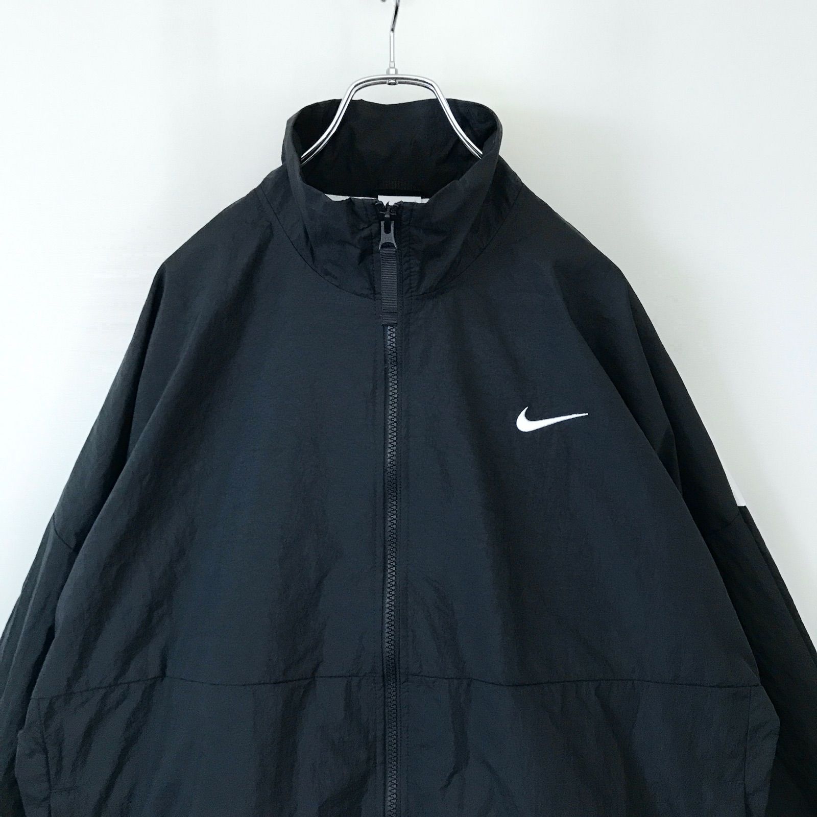NIKE ナイキ☆バックビッグロゴ☆ウーブンナイロンジャケット☆刺繍  