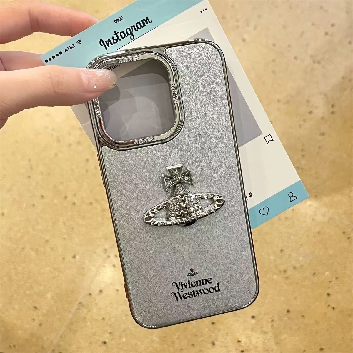 新品未使用 Vivienne Westwood iphone 携帯 ケース スマホケース iPhone16 iPhone15 Pro iPhone14  Pro iPhone13 ケース promax 12 アイフォンケース 立体感 シルバー - メルカリ